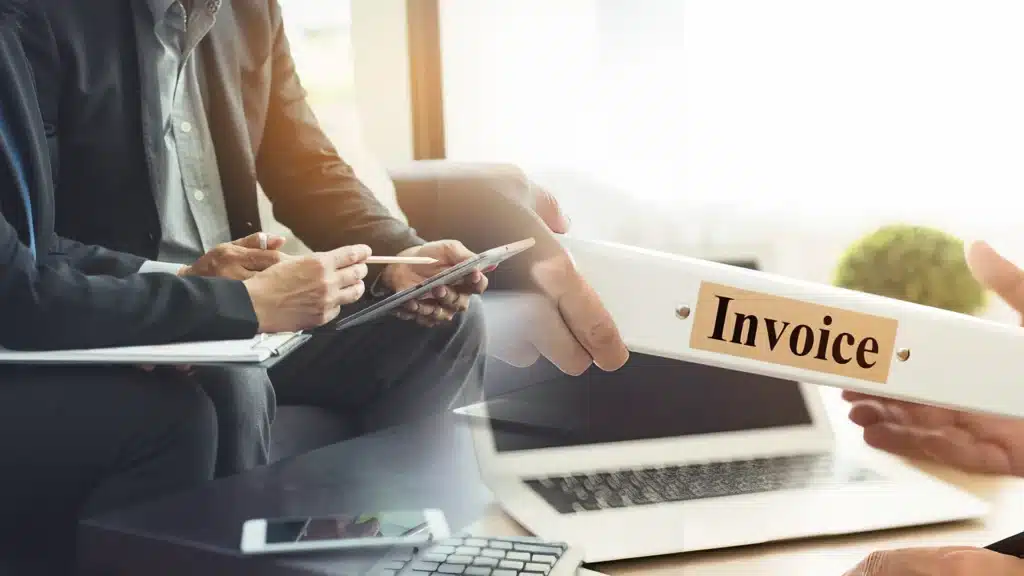 The Benefits of Selective Invoice Financing for Small Businesses